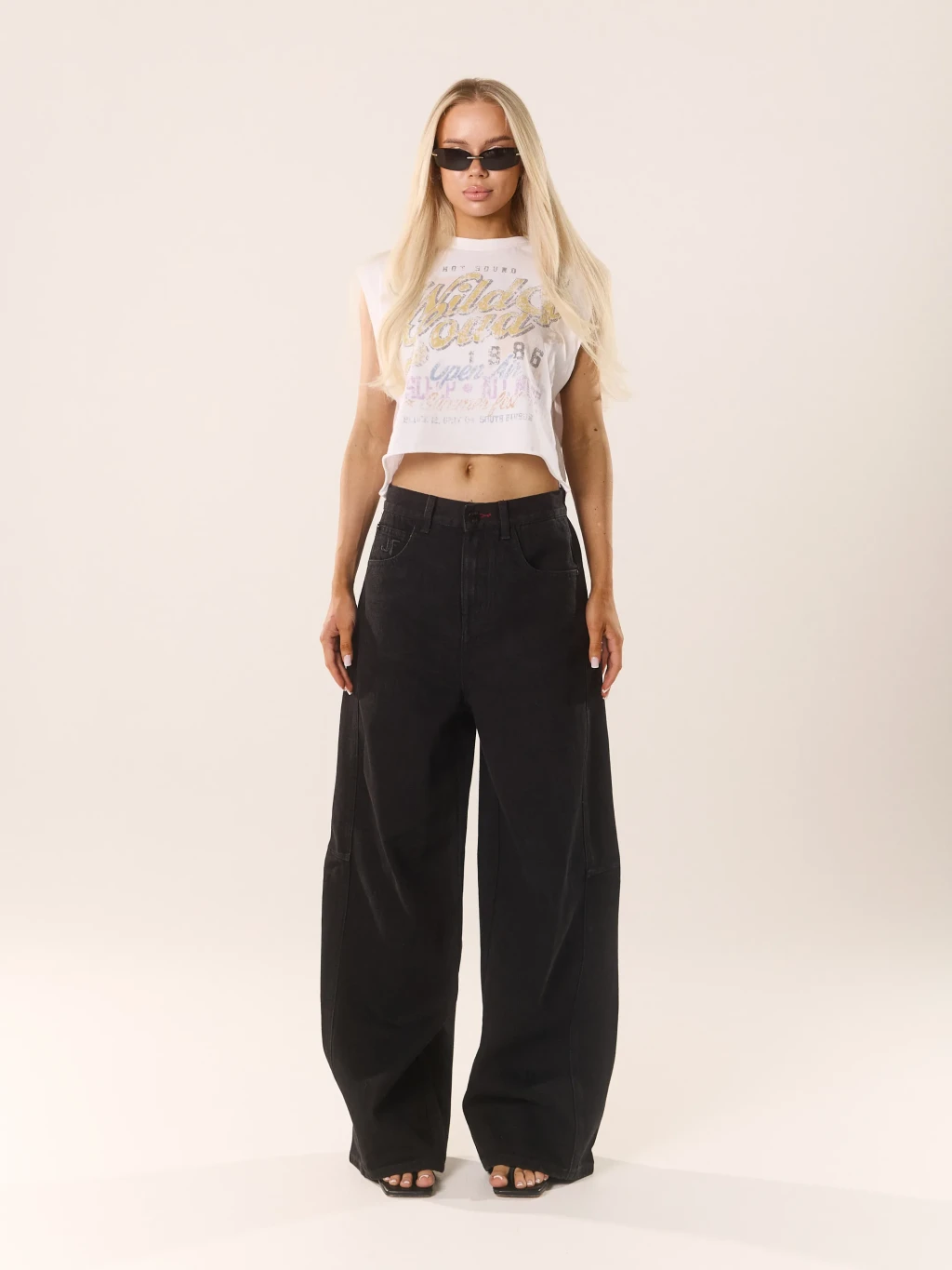 Джинсы Barrel Fit